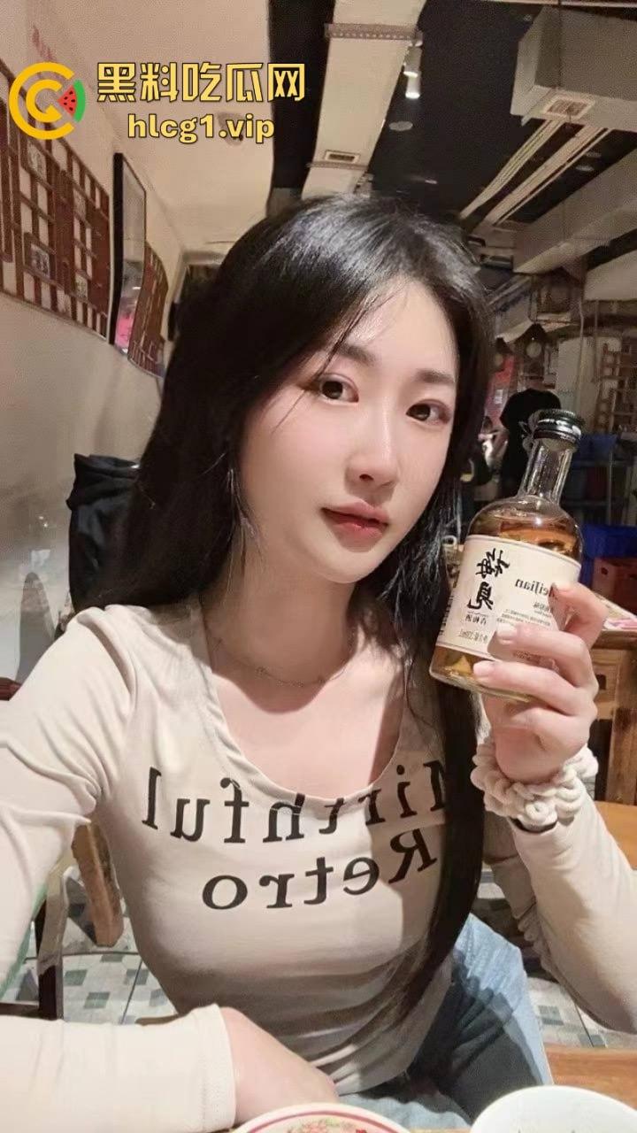 最温柔抓奸！浙江温州【扬子】带孩子出轨被抓 看到少妇后我懂了 这颜值谁不喜欢？-8